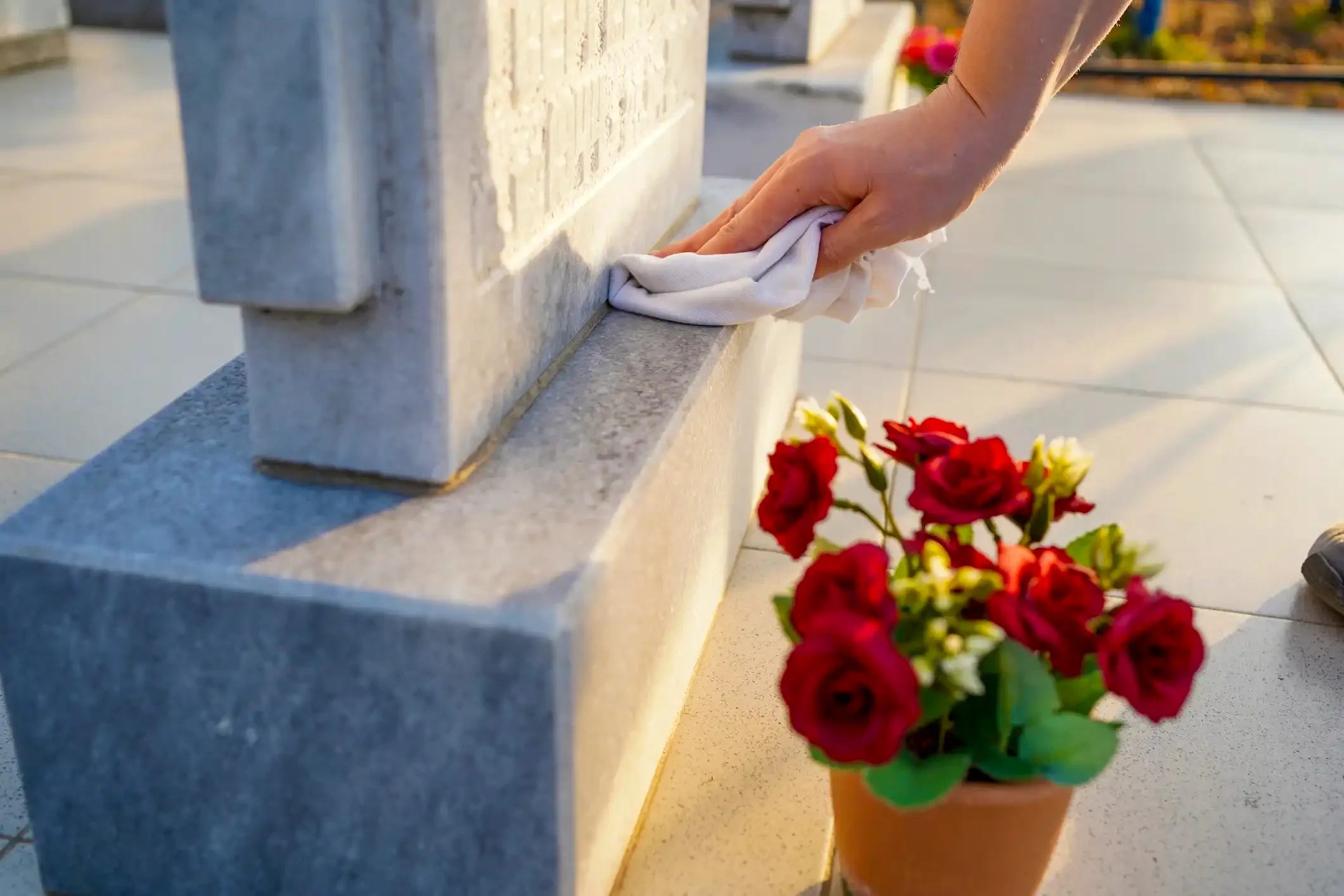 3 Essential Tips for Buying a Memorial Headstone