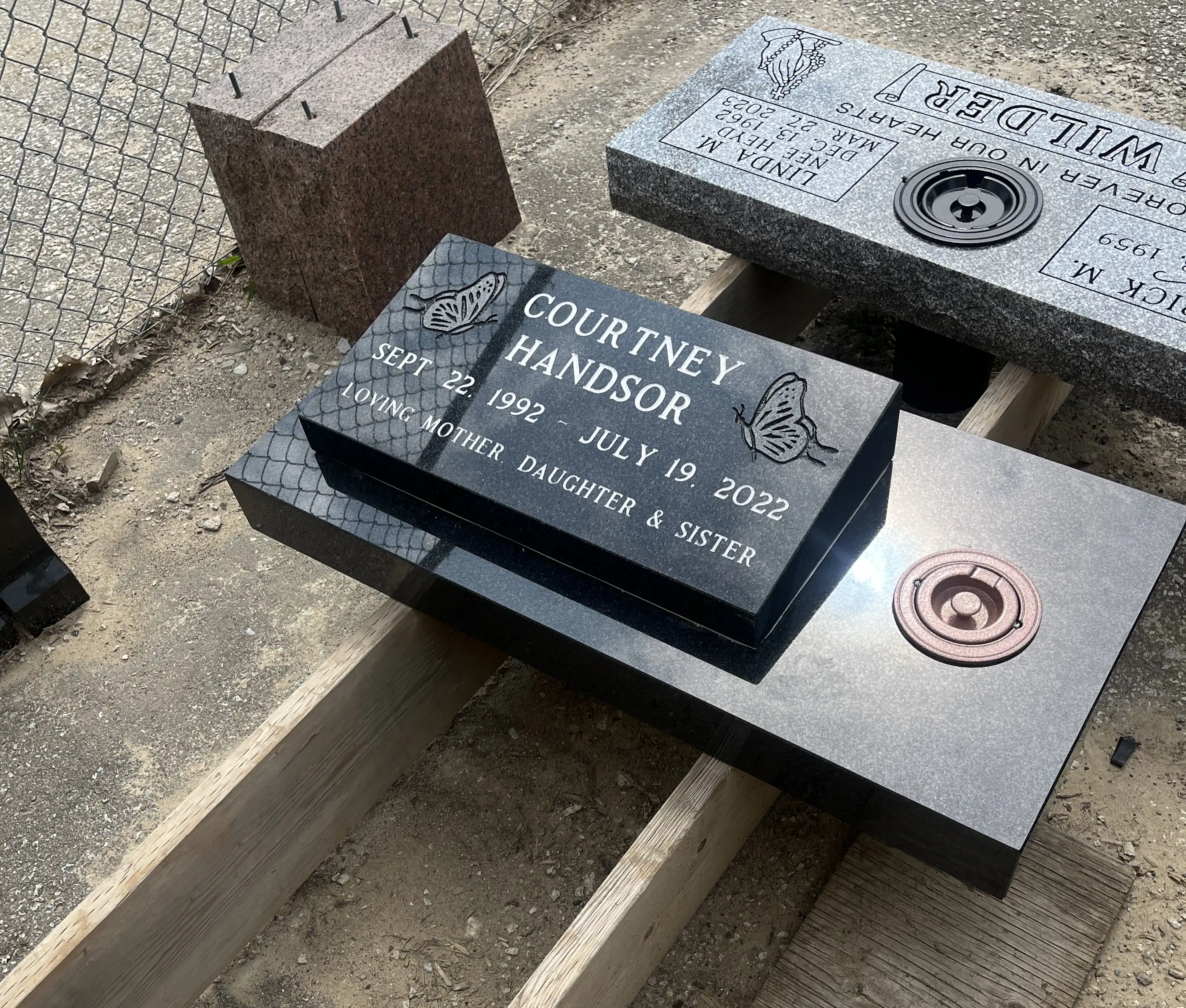 Handsor family memorial