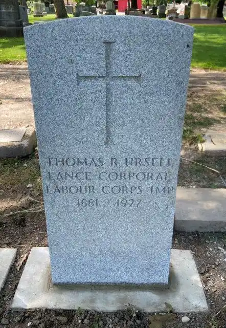Veterans memorial before restoration